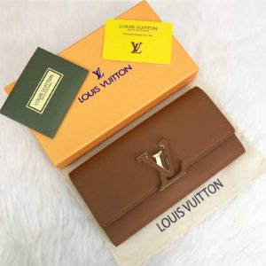 louis vuitton cuzdan capucines taba 20x11