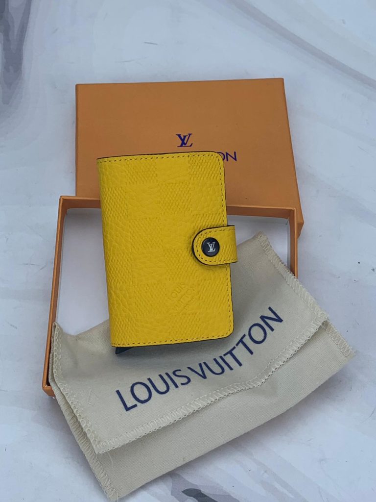 louis vuitton kartlik mekanizmali infini sari 11x7cm