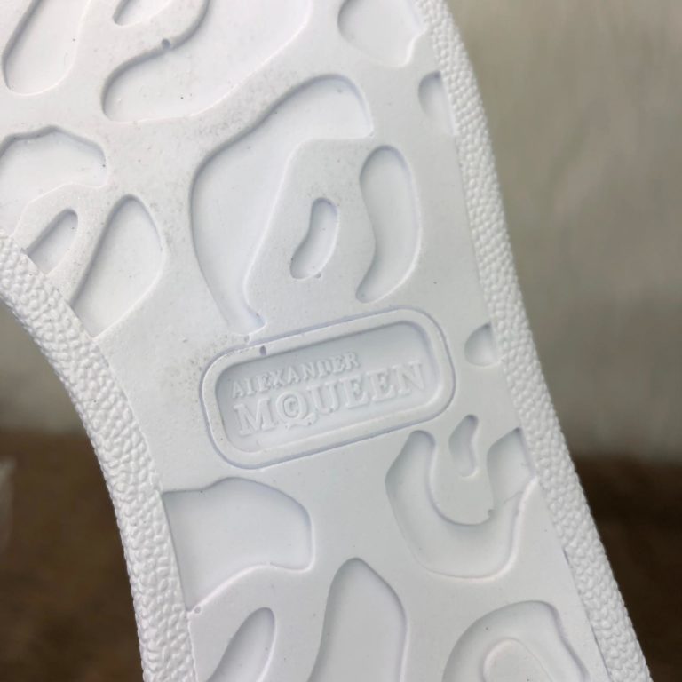Alexander McQueen Spor Ayakkabi Sneaker Arkasi siyah suet