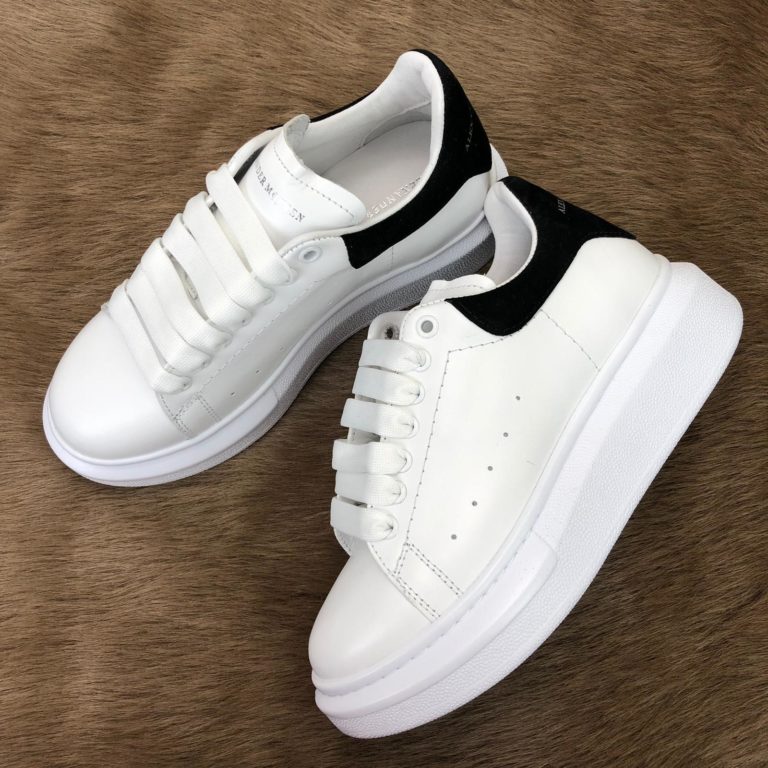 Alexander McQueen Spor Ayakkabi Sneaker Arkasi siyah suet