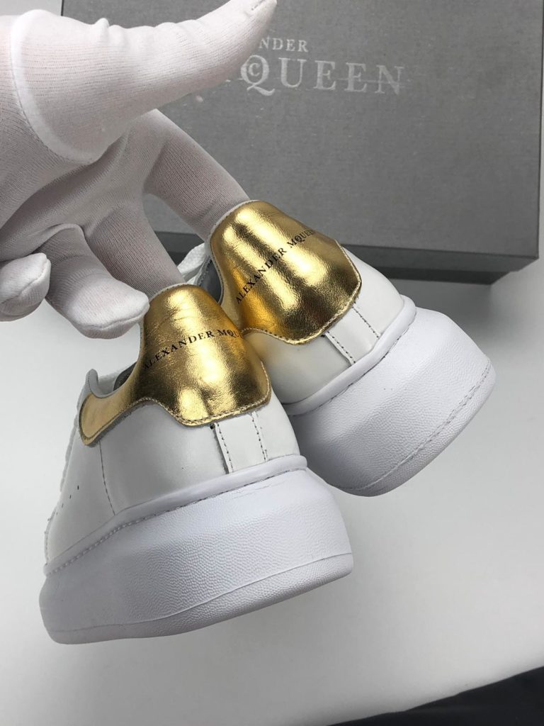 Alexander McQueen Spor Ayakkabi Sneaker beyaz gold