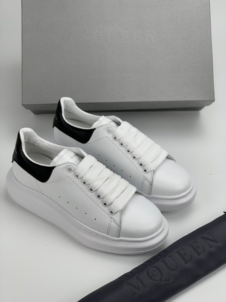 Alexander McQueen Spor Ayakkabi Sneaker siyah beyaz
