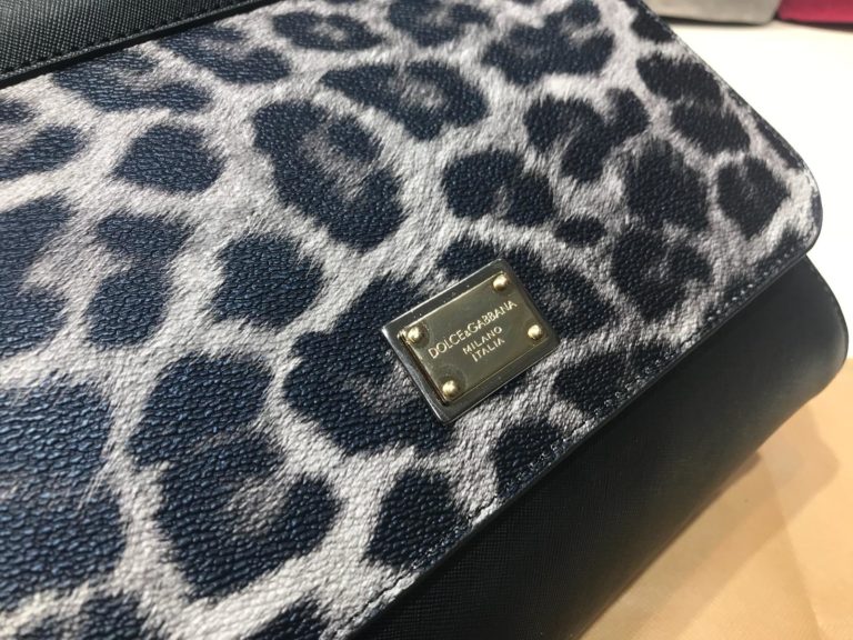 Dolce Gabbana suni deri canta askili siyah gri leopar desen 30x25