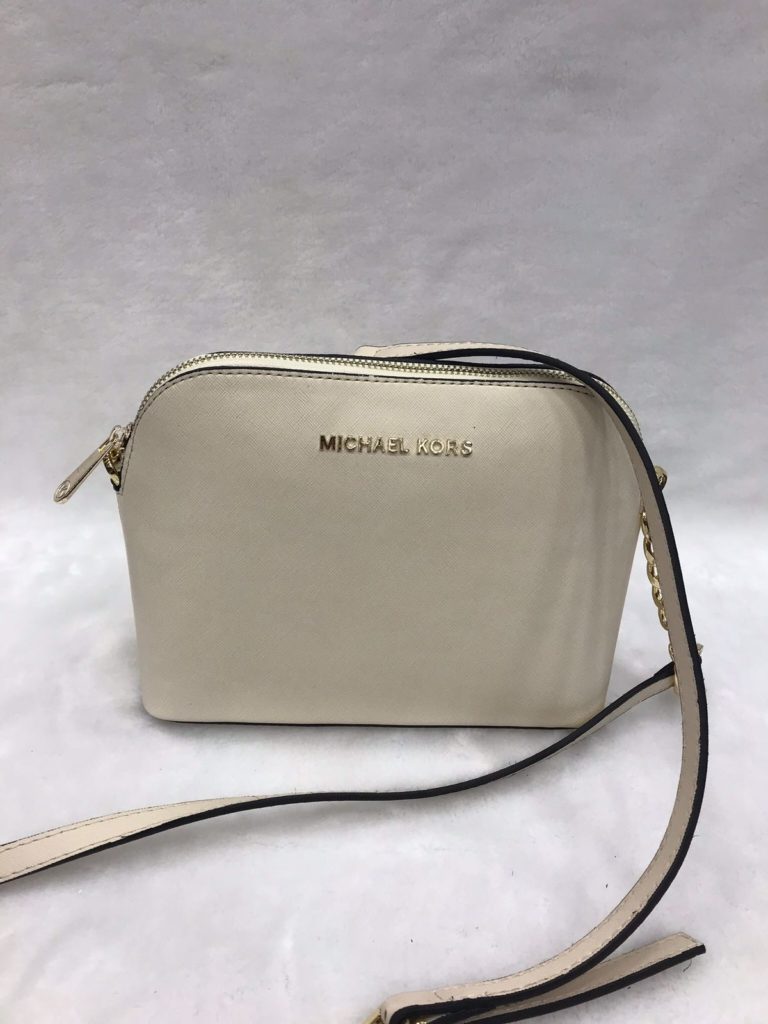 Michael kors canta suni deri cindy capraz askili fermuar krem 23x18