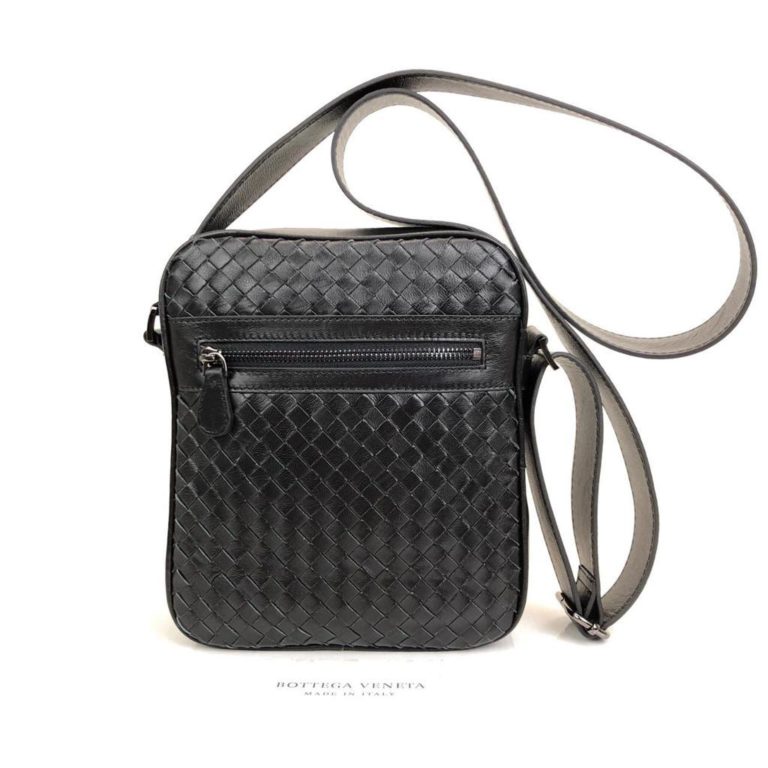 bottega veneta canta erkek postaci 24x20x7