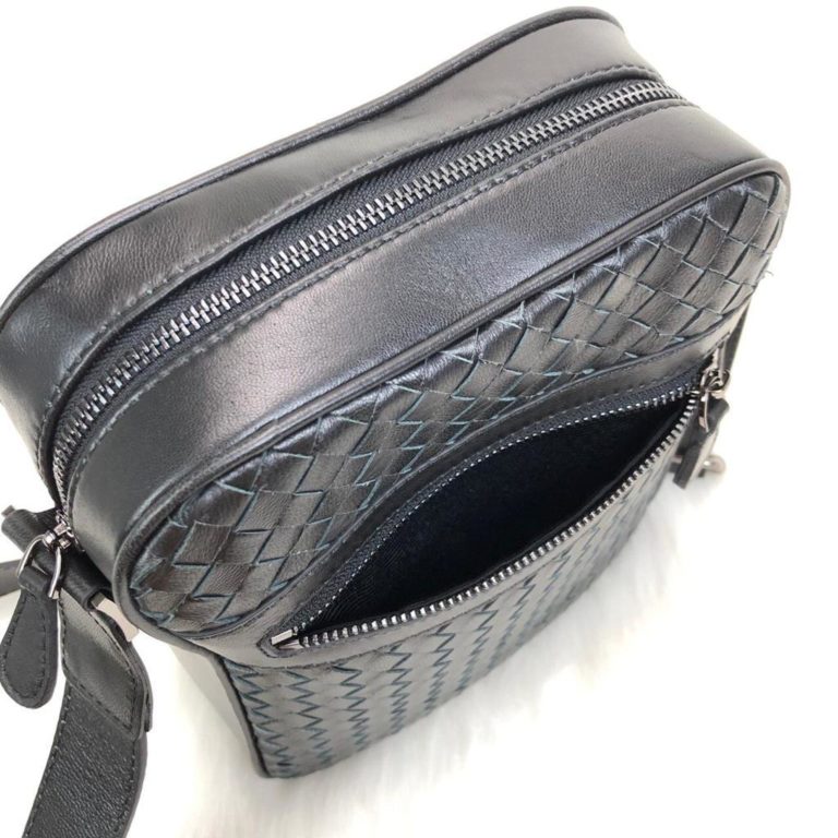 bottega veneta canta erkek postaci 24x20x7