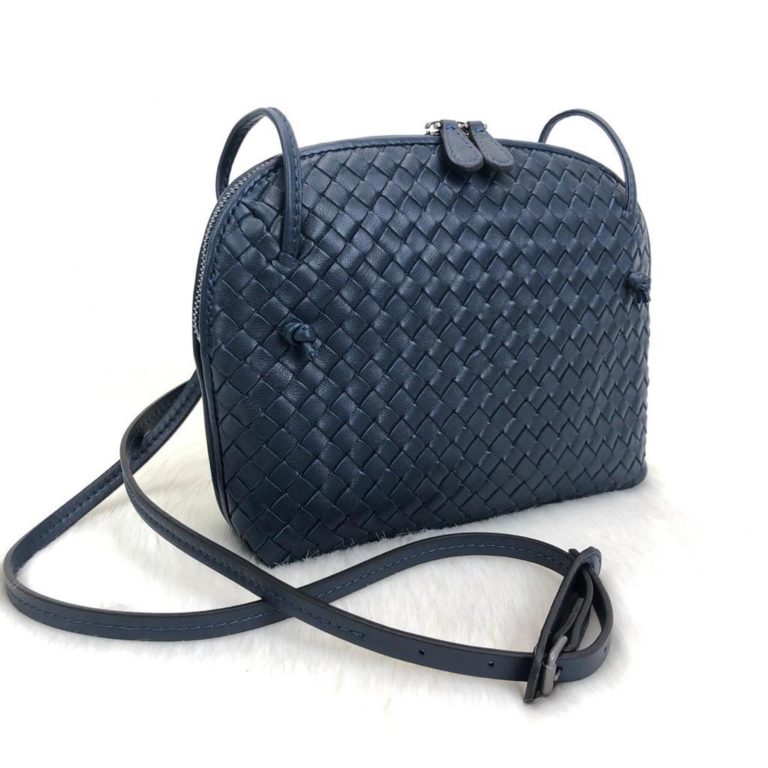 bottega veneta canta lacivert postaci Nodini 24x20