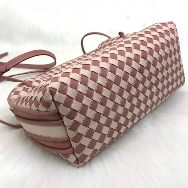 bottega veneta canta nodini double capraz askili pembe 26x22