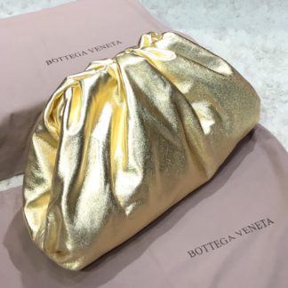 bottega veneta canta pouch duz gold parlak 35x20