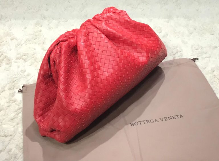 bottega veneta canta pouch kirmizi orgulu 35x20
