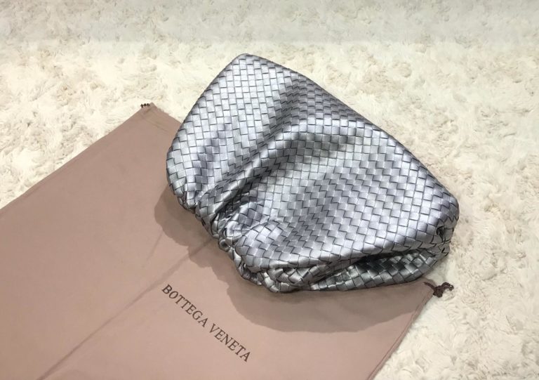 bottega veneta canta pouch silver orgulu 35x20