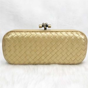 bottega veneta canta stretch knot clutch buyuk boy gold 25x9
