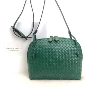 bottega veneta canta yesil postaci Nodini 24x20