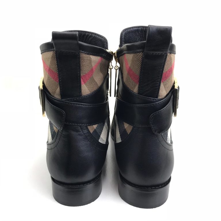 burberry bot siyah ekose