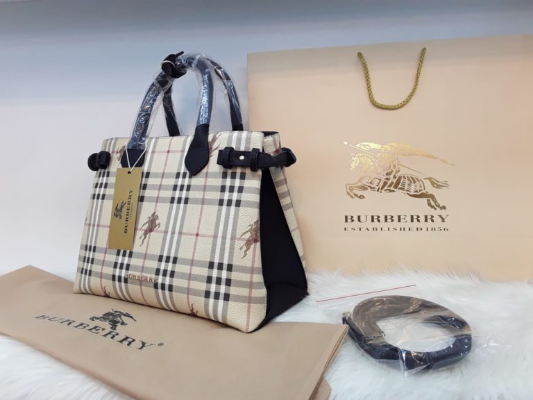 burberry canta suni deri logo baskili capraz askili siyah