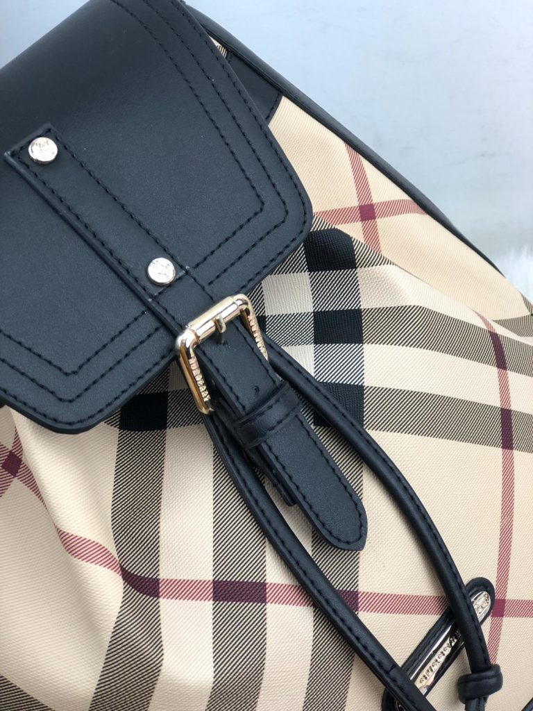 burberry canta suni deri sirt backpack ekose siyah krem