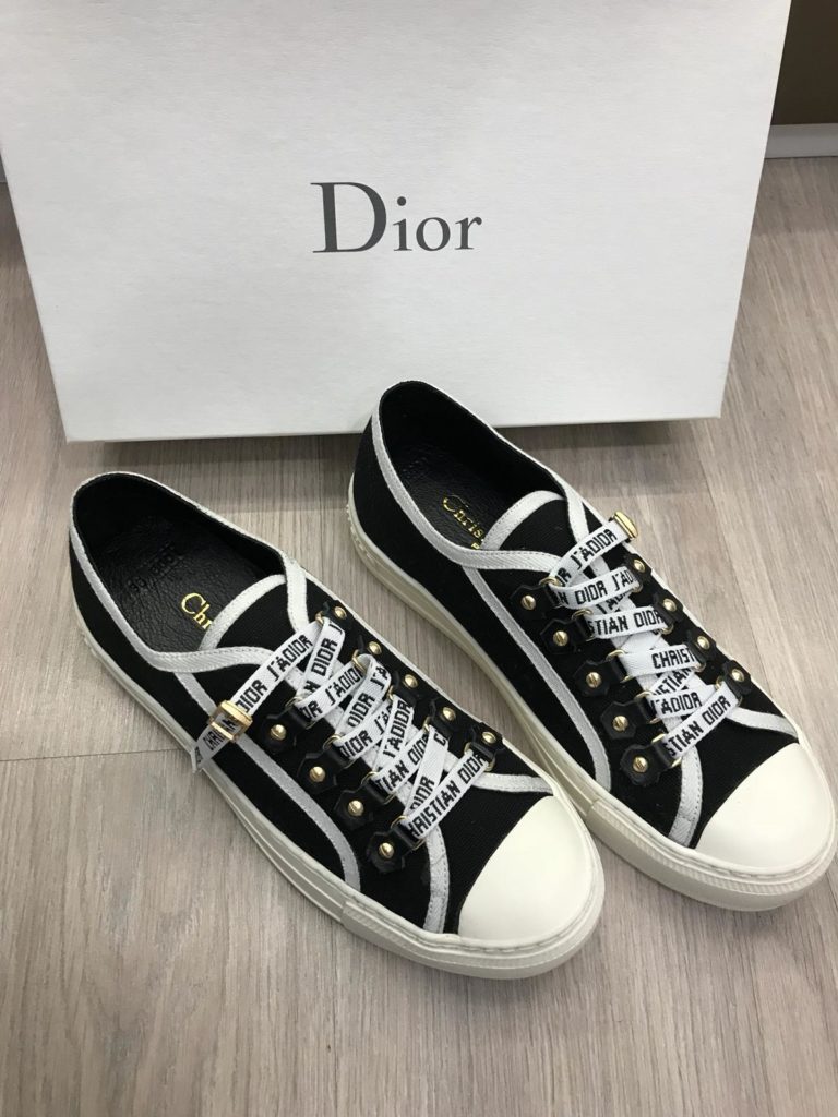 christian dior ayakkabi jadior siyah beyaz tam kalip