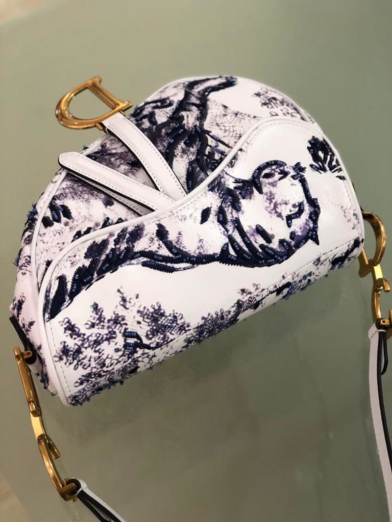 christian dior canta Saddle desenli beyaz 25x20x6