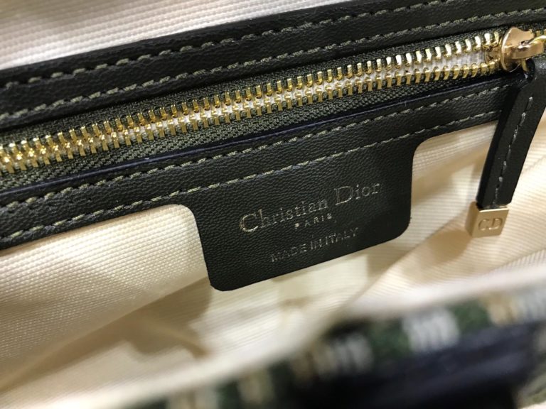 christian dior canta saddle suni deri askili 25x20x6 desenli yesil