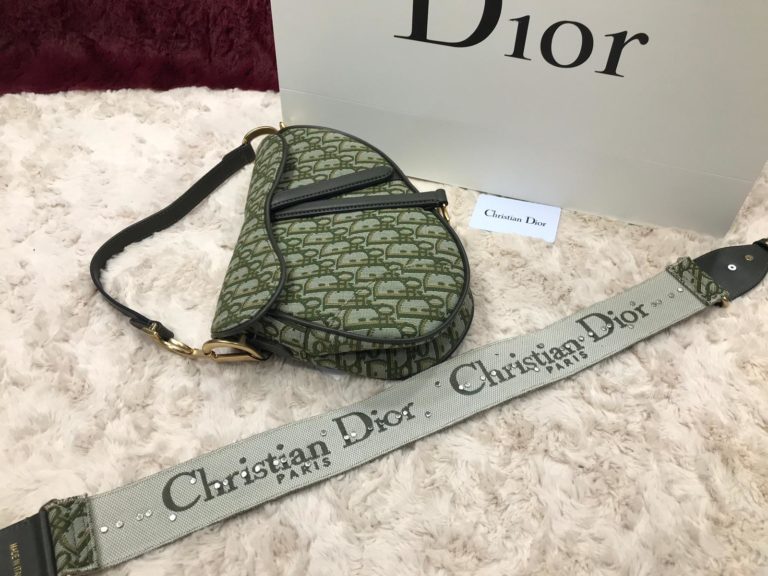 christian dior canta saddle suni deri askili 25x20x6 desenli yesil