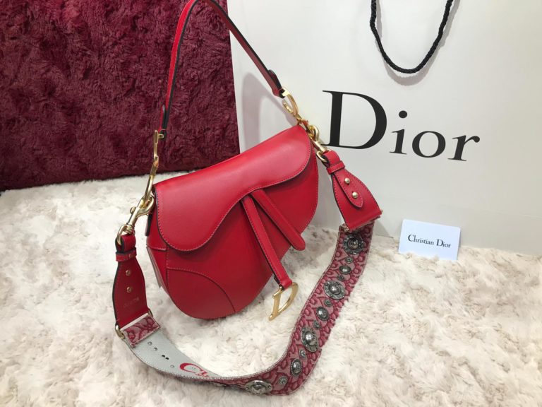 christian dior canta saddle suni deri askili 25x20x6 kirmizi