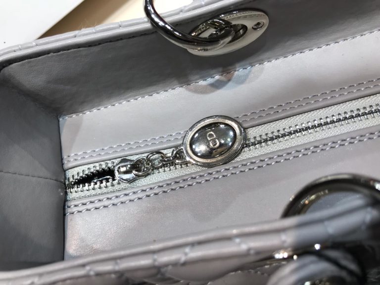 christian dior canta suni deri buyuk boy gri 30x25