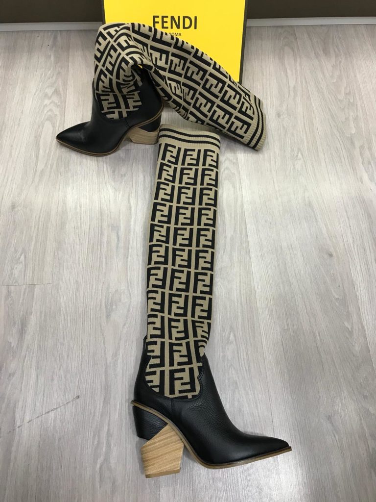 fendi ayakkabi corap cizme uzun baskili