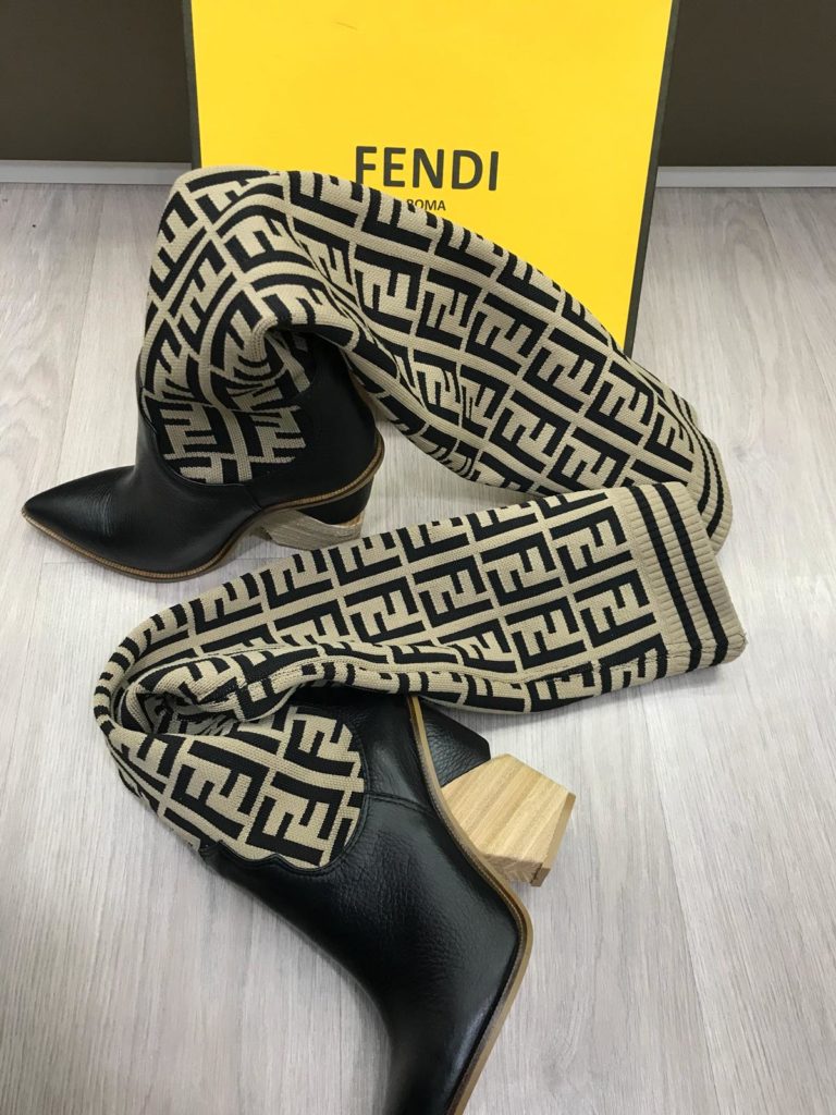 fendi ayakkabi corap cizme uzun baskili