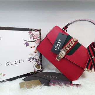 gucci suni deri canta sylvie buyuk boy cift askili kirmizi 30x20
