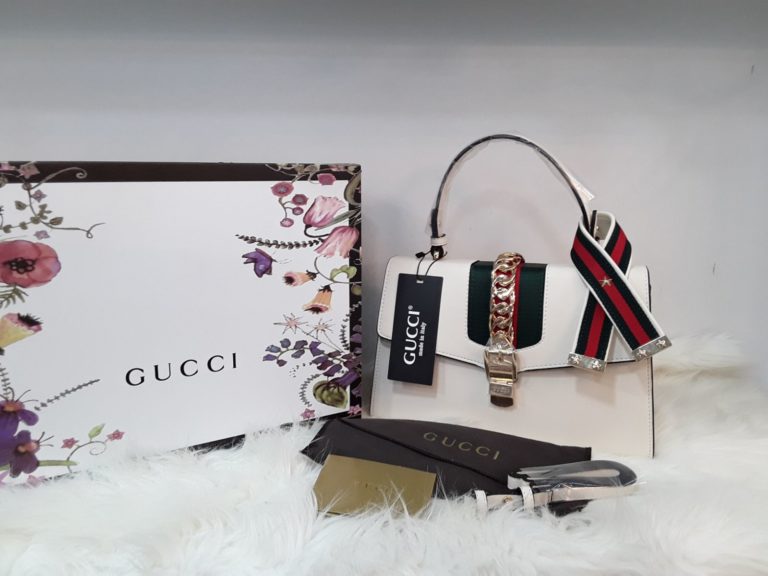gucci suni deri canta sylvie buyuk boy cift askili krem 30x20