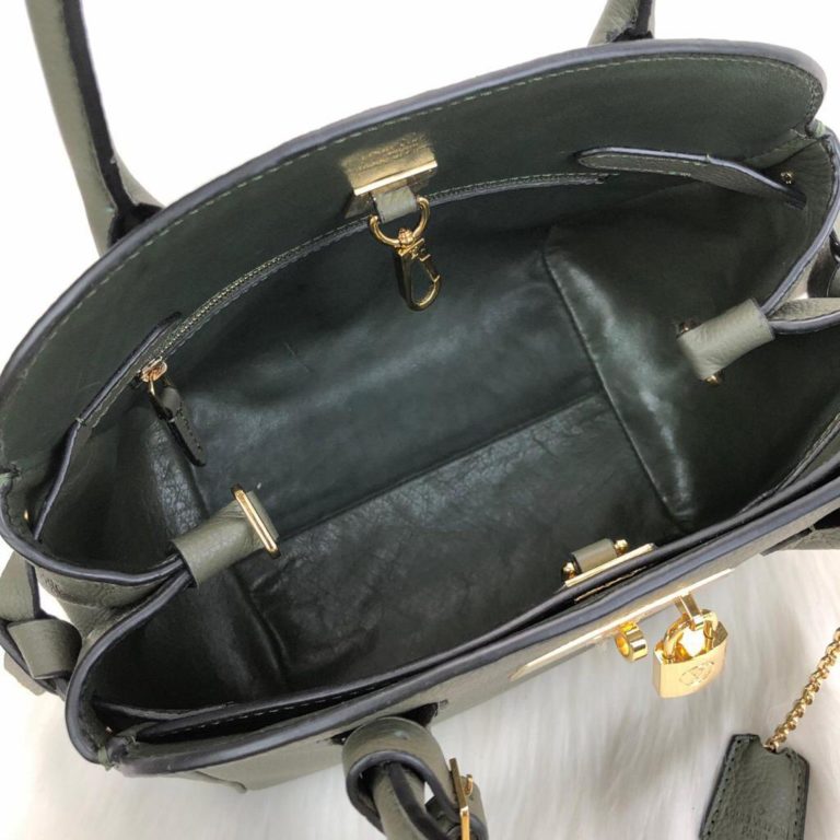 louis vuitton canta milla yesil 23x23