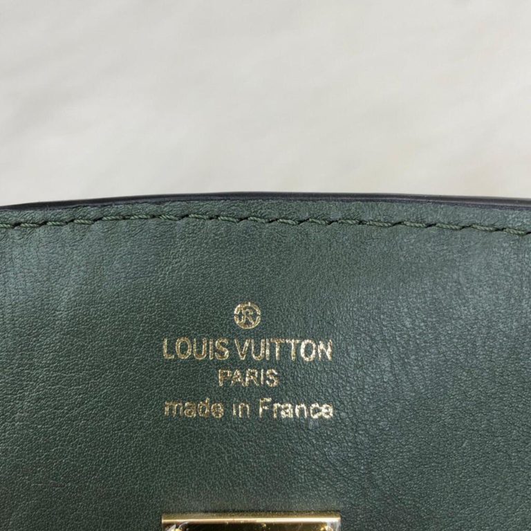 louis vuitton canta milla yesil 23x23