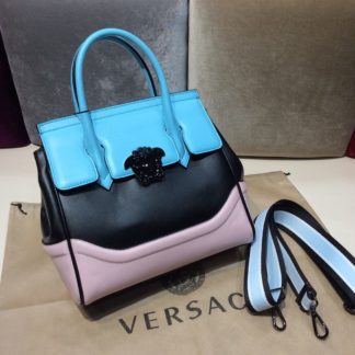 versace canta suni deri palazzo buyuk boyut capraz askili siyah mavi pembe