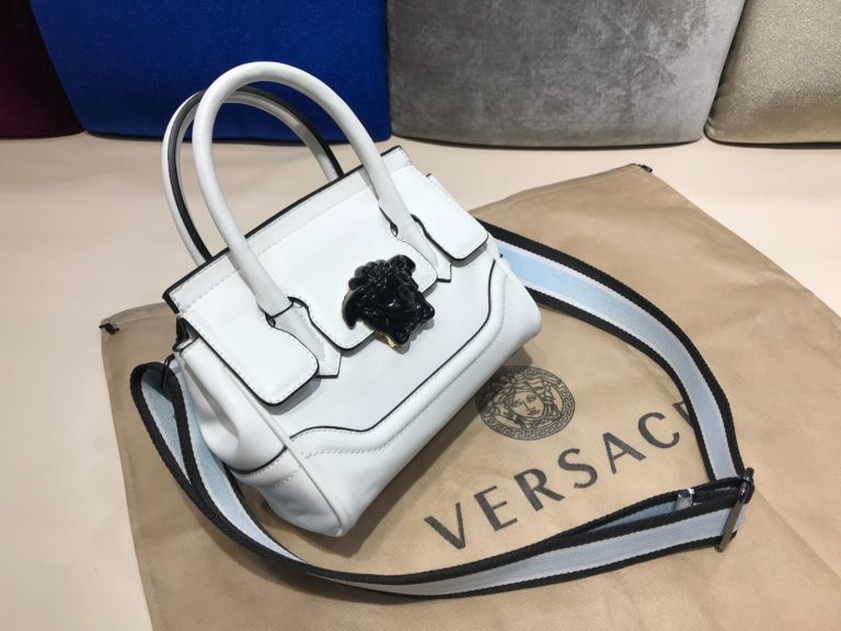 versace canta suni deri palazzo mini boyut capraz askili krem 22x19