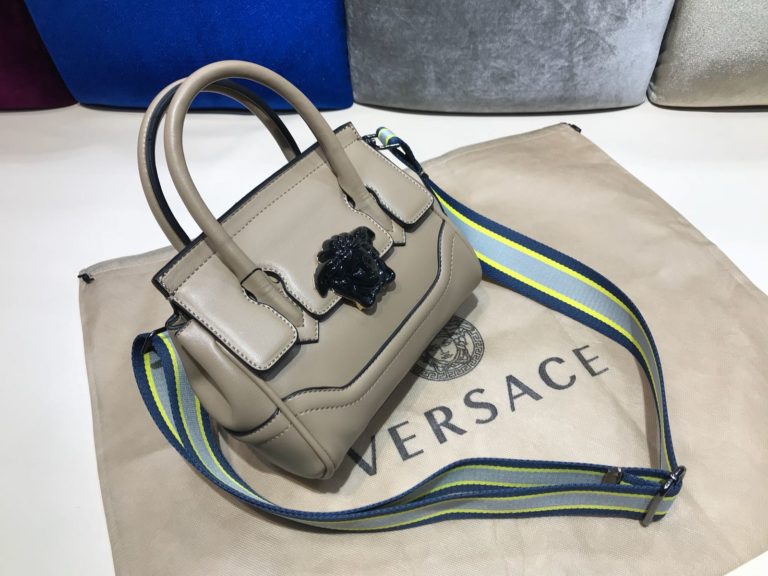 versace canta suni deri palazzo mini boyut capraz askili vizon 22x19