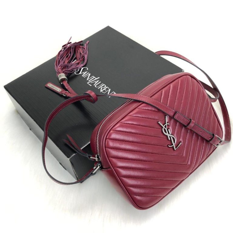 ysl saint laurent canta Lou postaci cantasi bordo silver 23x16cm