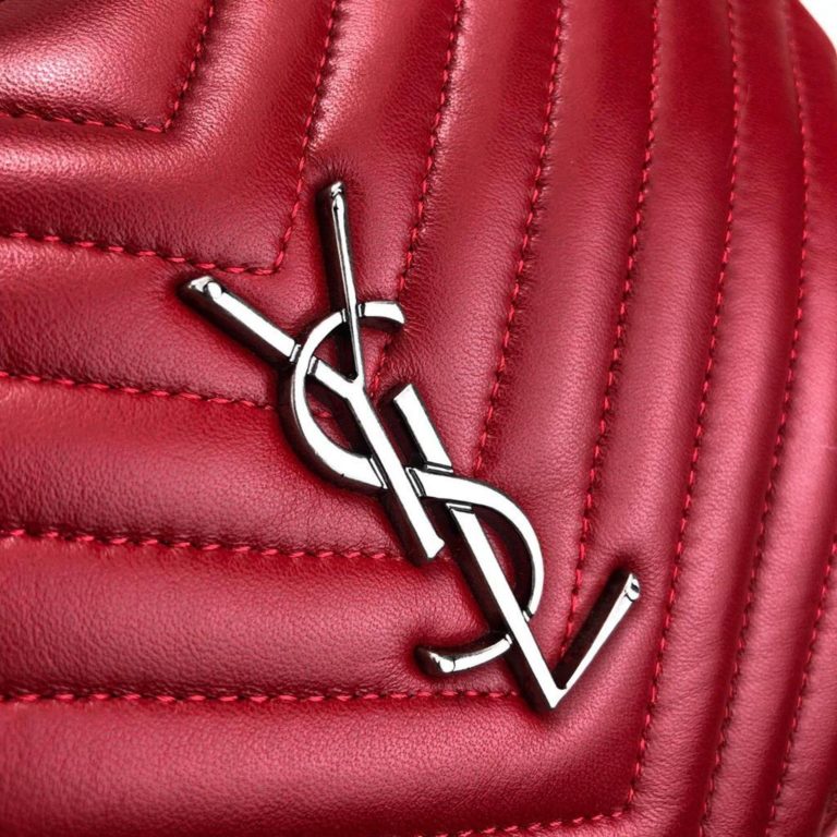 ysl saint laurent canta Lou postaci cantasi kirmizi silver 23x16cm