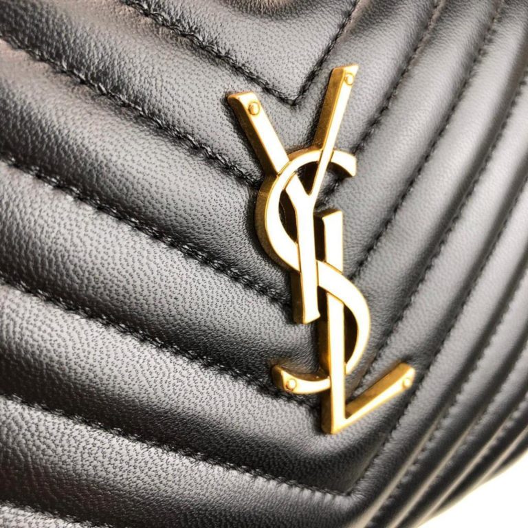 ysl saint laurent canta Lou postaci cantasi siyah gold 23x16cm