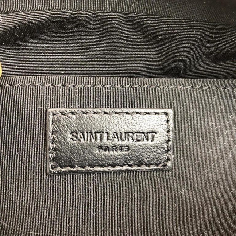 ysl saint laurent canta Lou postaci cantasi siyah silver 23x16cm