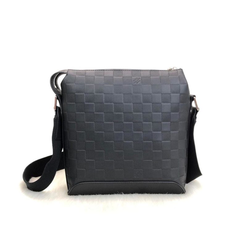 louis vuitton canta Infinity erkek postaci cantasi siyah 24.5x21