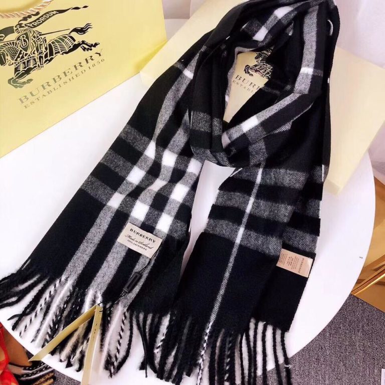 burberry atki yun kasmir siyah