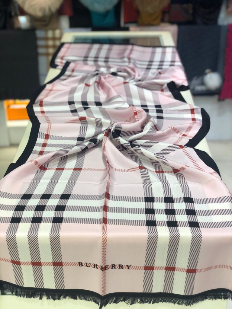 burberry sal ipek classic pembe 70x170