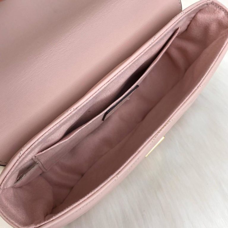 louis vuitton canta New Wave pudra pembe 25x15cm