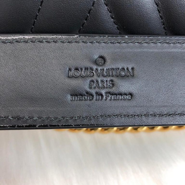 louis vuitton canta New Wave siyah 25x15cm
