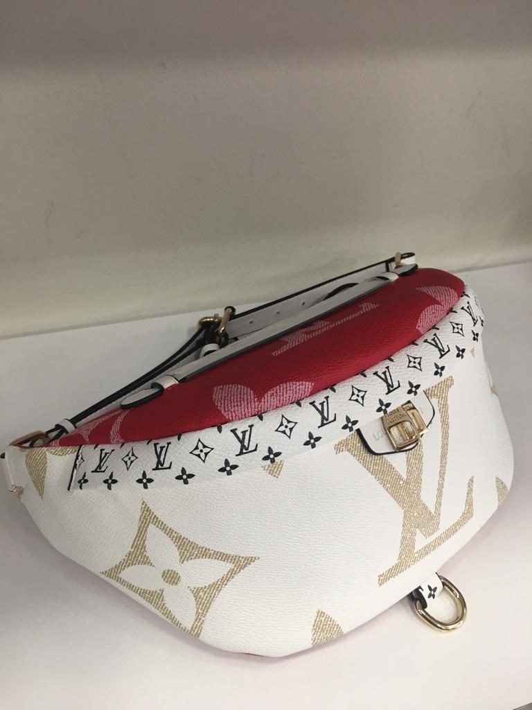 louis vuitton canta suni deri bumbag bel cantasi monogram cift tarafli beyaz kirmizi37x14cm