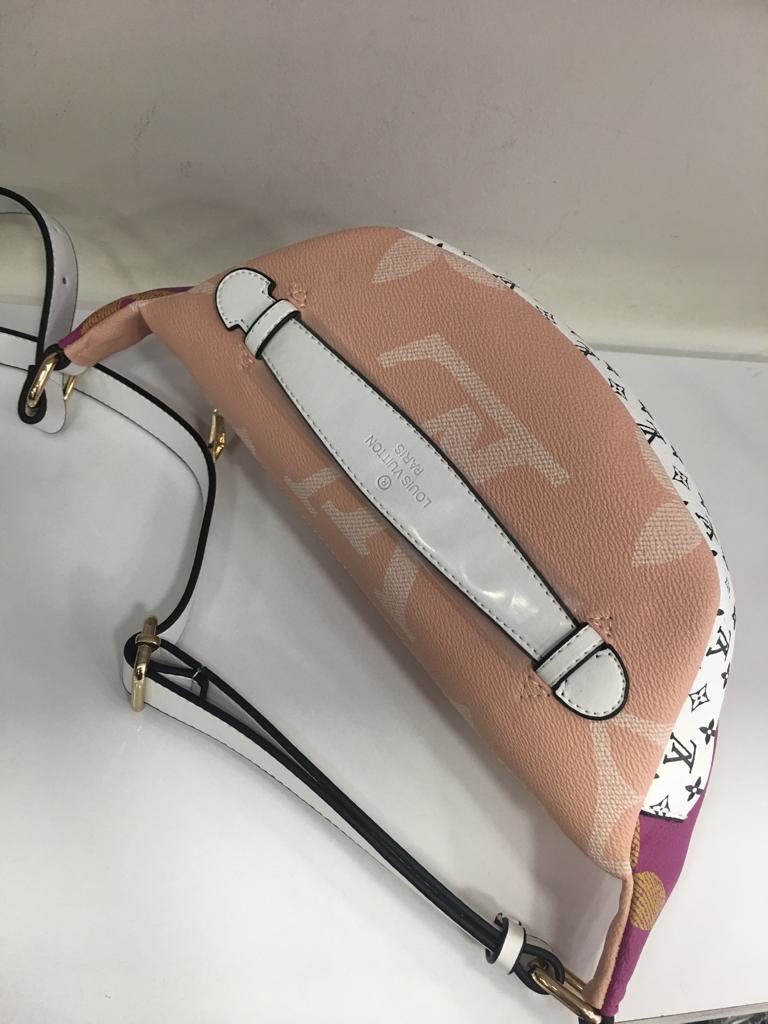 louis vuitton canta suni deri bumbag bel cantasi monogram cift tarafli fusya pembe 37x14cm