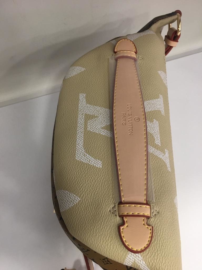 louis vuitton canta suni deri bumbag bel cantasi monogram cift tarafli vizon kahve 37x14cm