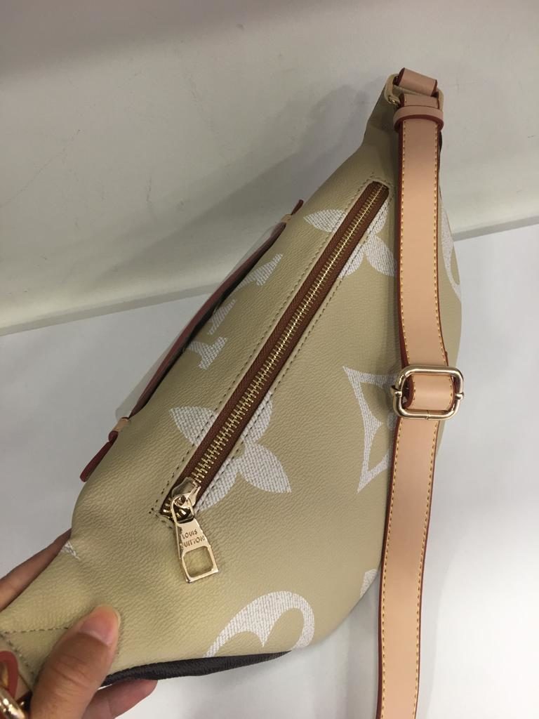 louis vuitton canta suni deri bumbag bel cantasi monogram cift tarafli vizon kahve 37x14cm