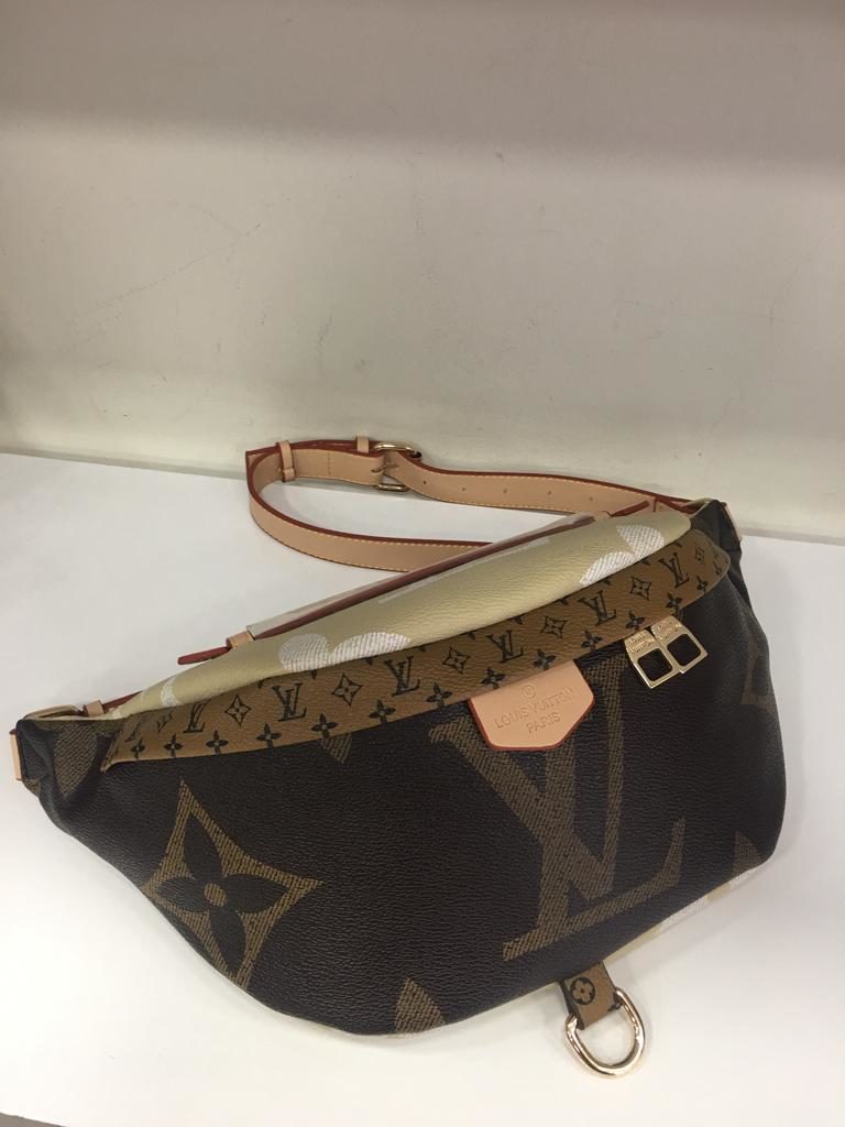 louis vuitton canta suni deri bumbag bel cantasi monogram cift tarafli vizon kahve 37x14cm