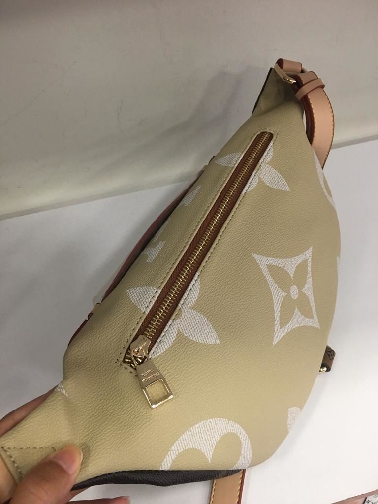louis vuitton canta suni deri bumbag bel cantasi monogram cift tarafli vizon kahve 37x14cm